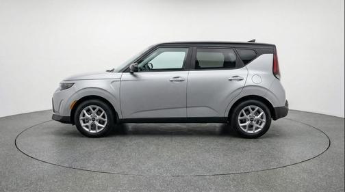 Steel Gray 2025 Kia Soul LX
