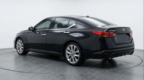 Gun Metallic 2025 Nissan Altima SV FWD