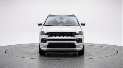 Bright White Clearcoat 2025 Jeep Compass Limited