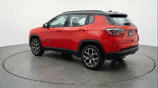 Red Hot Pearlcoat 2025 Jeep Compass Limited