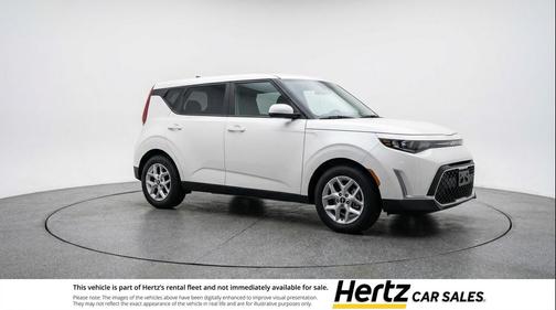 Snow White Pearl 2025 Kia Soul LX
