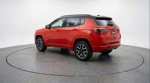 Red Hot Pearlcoat 2025 Jeep Compass Trailhawk