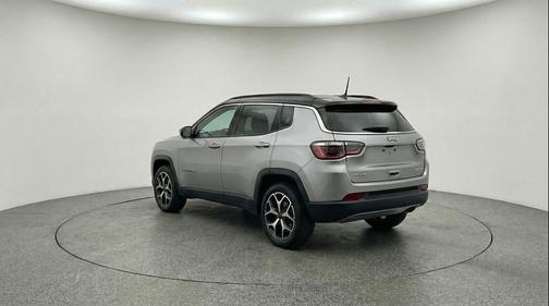 Silver Zynith Metallic Clearcoat 2025 Jeep Compass Limited