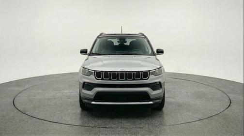 Silver Zynith Metallic Clearcoat 2025 Jeep Compass Limited