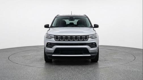 Silver Zynith Metallic Clearcoat 2025 Jeep Compass Limited