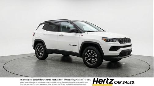 Bright White Clearcoat 2025 Jeep Compass Trailhawk