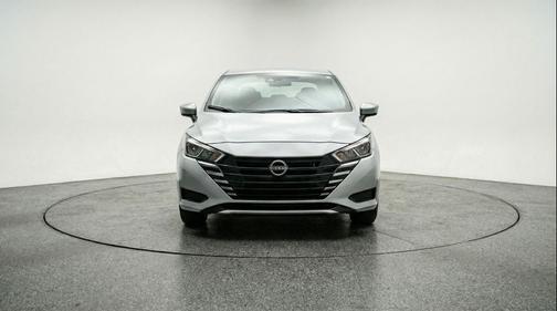 Brilliant Silver Metallic 2025 Nissan Versa 1.6 SV