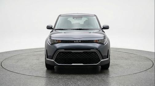 Gravity Gray 2025 Kia Soul LX