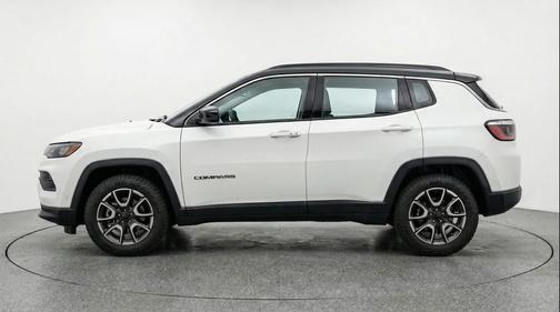 Bright White Clearcoat 2025 Jeep Compass Trailhawk