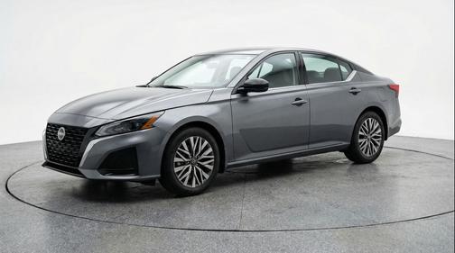Gun Metallic 2025 Nissan Altima SV FWD