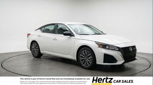 Glacier White 2025 Nissan Altima SV FWD