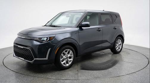 Gravity Gray 2025 Kia Soul LX