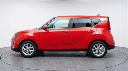 Inferno Red 2025 Kia Soul LX