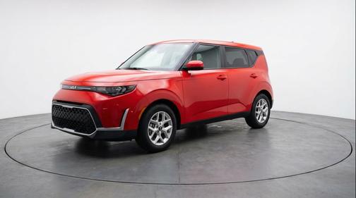 Inferno Red 2025 Kia Soul LX