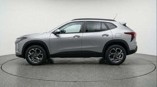 Sterling Gray Metallic 2025 Chevrolet Trax LT