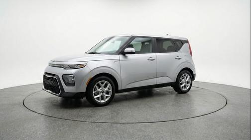 Steel Gray 2025 Kia Soul LX