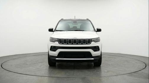 Bright White Clearcoat 2025 Jeep Compass Limited