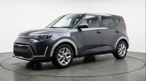 Gravity Gray 2025 Kia Soul LX