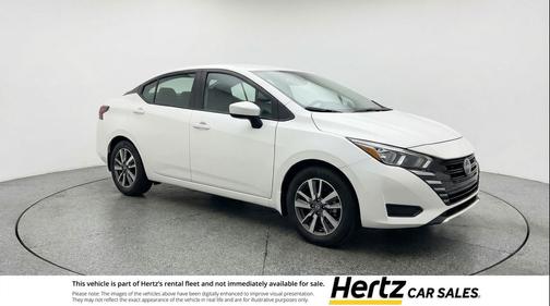 Aspen White Tricoat 2025 Nissan Versa 1.6 SV