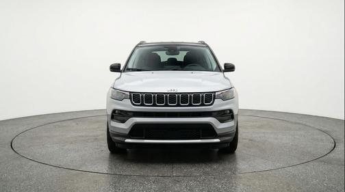 Silver Zynith Metallic Clearcoat 2025 Jeep Compass Limited