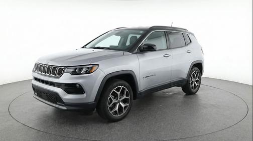 Silver Zynith Metallic Clearcoat 2025 Jeep Compass Limited