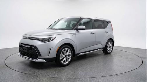 Steel Gray 2025 Kia Soul LX