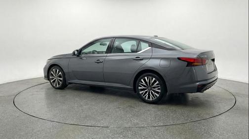 Gun Metallic 2025 Nissan Altima SV FWD