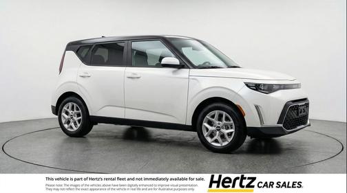 Snow White Pearl 2025 Kia Soul LX