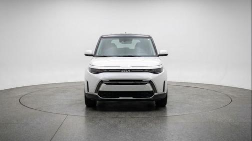 Snow White Pearl 2025 Kia Soul LX