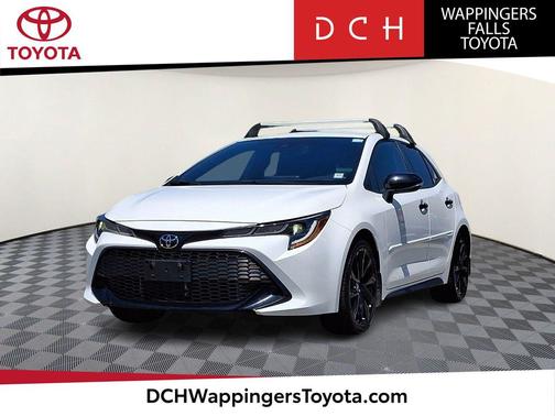 White 2022 Toyota Corolla SE