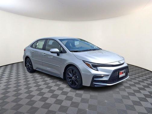 Classic Silver Metallic 2026 Toyota Corolla SE