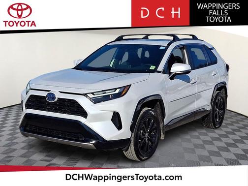 2023 Toyota RAV4 Hybrid SE