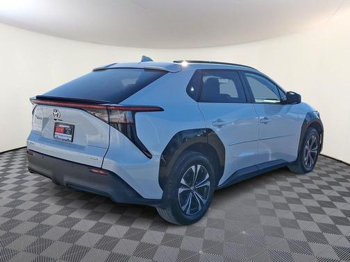 2025 Toyota bZ4X XLE
