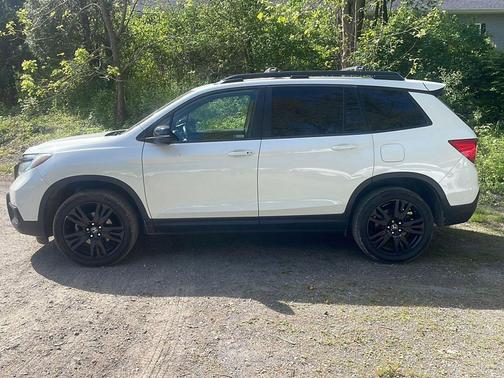 White Diamond Pearl 2019 Honda Passport Touring
