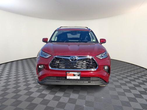 2026 Toyota Highlander Hybrid Limited