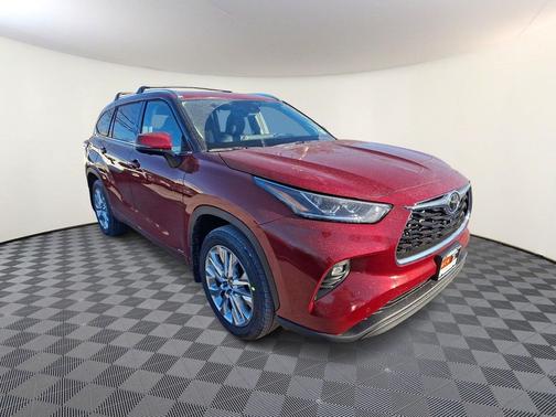 2026 Toyota Highlander Hybrid Limited