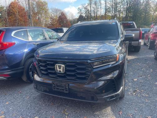 2023 Honda Pilot AWD Sport