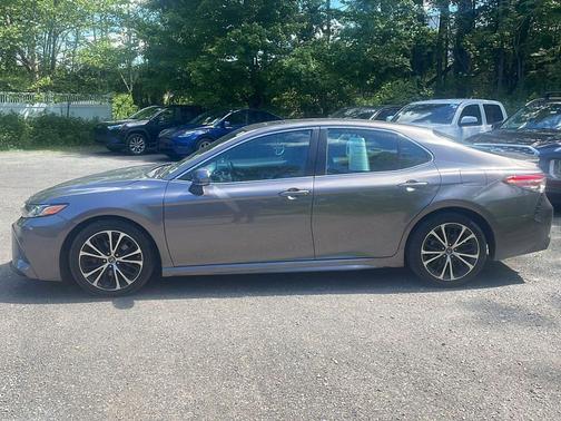 Predawn Gray Mica 2018 Toyota Camry SE