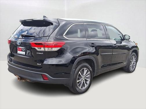 2017 Toyota Highlander Hybrid XLE