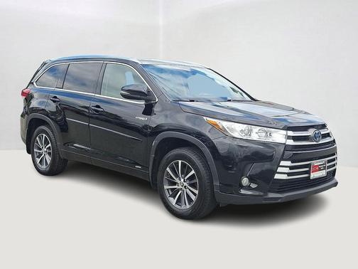 2017 Toyota Highlander Hybrid XLE