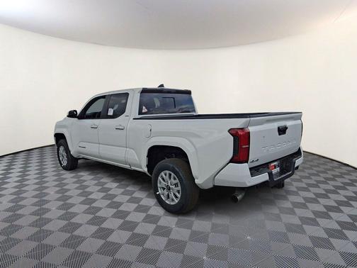 Ice Cap 2026 Toyota Tacoma SR5