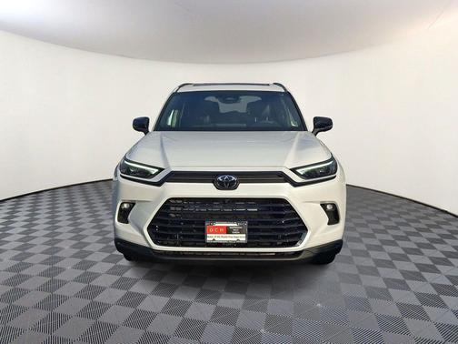 2026 Toyota Highlander Hybrid Base