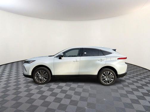 Wind Chill Pearl 2023 Toyota Venza XLE