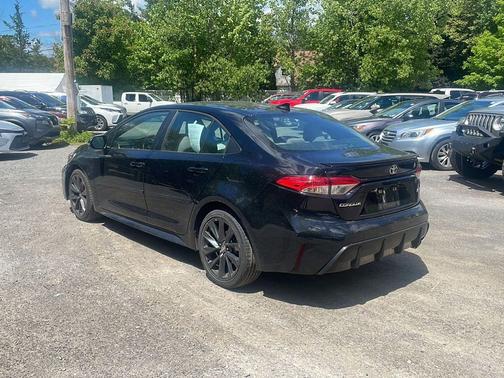 Midnight Black Metallic 2024 Toyota Corolla SE