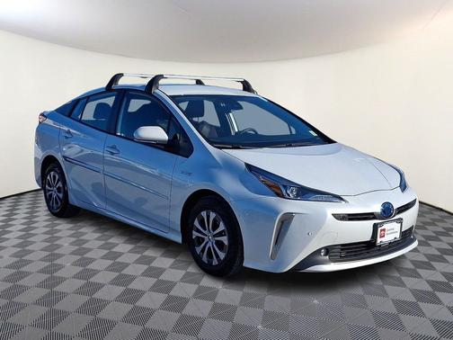 2022 Toyota Prius LE