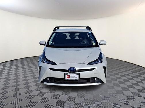 2022 Toyota Prius LE