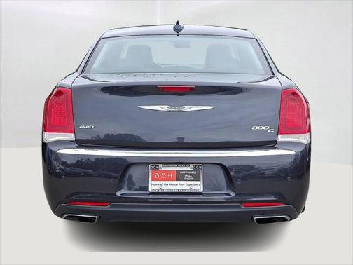 2016 Chrysler 300 S