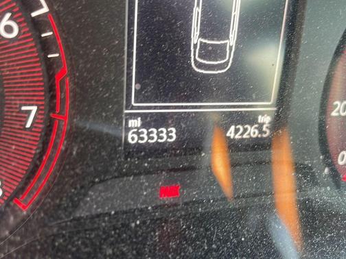 Pure White 2021 Volkswagen Jetta 1.4T R-Line