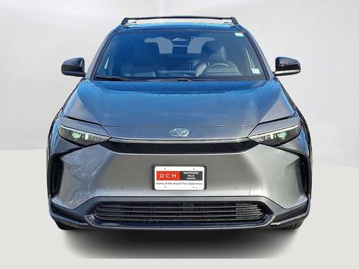 2025 Toyota bZ4X XLE