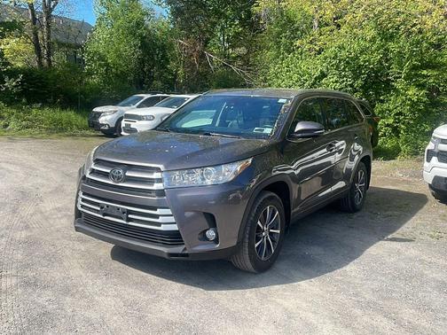 Predawn Gray Mica 2017 Toyota Highlander XLE